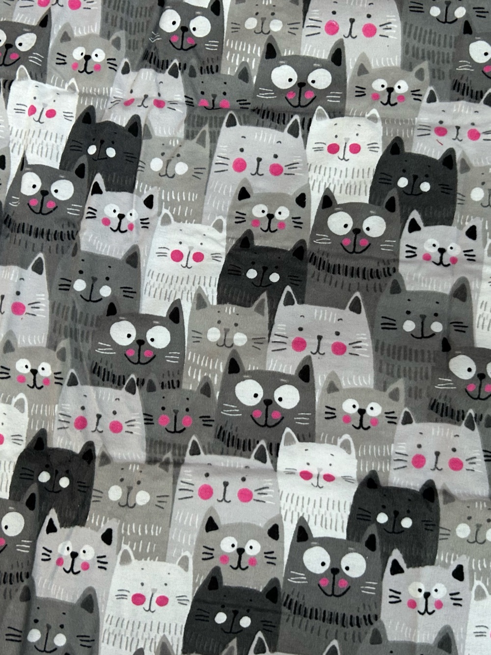 Fabric Gray/White Cat Pattern flannel Remnant 40” wide long/18”to 16.5”, s0 cute